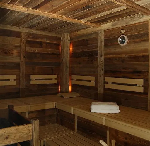 Residenz Iris アパート ロイカーバード