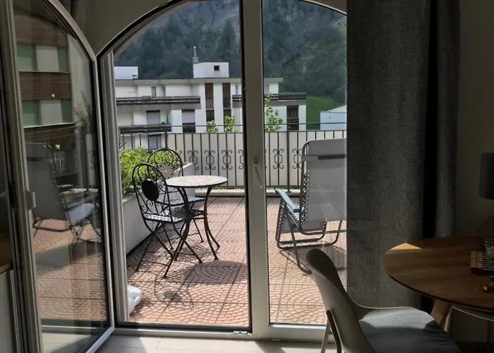 Residenz Iris * ロイカーバード