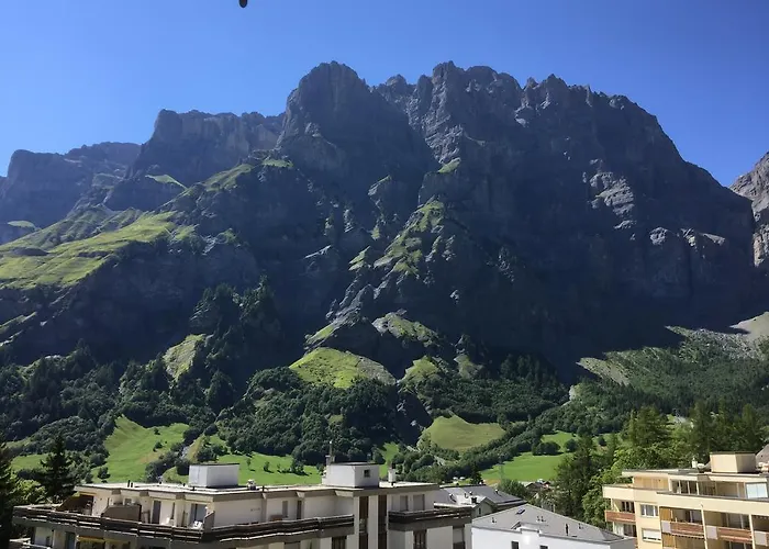 Residenz Iris * ロイカーバード